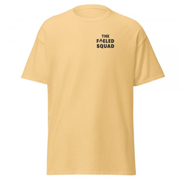 Snack & Conquer-T-Shirt (unisex) in der Farbe Yellow Haze, Frontansicht – Streetwear für Läufer