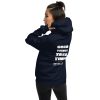 Good Things Take Time-Hoodie in der Farbe Navy Blazer/Dunkelblau, Rückansicht am weiblichen Model – Streetwear für Läufer