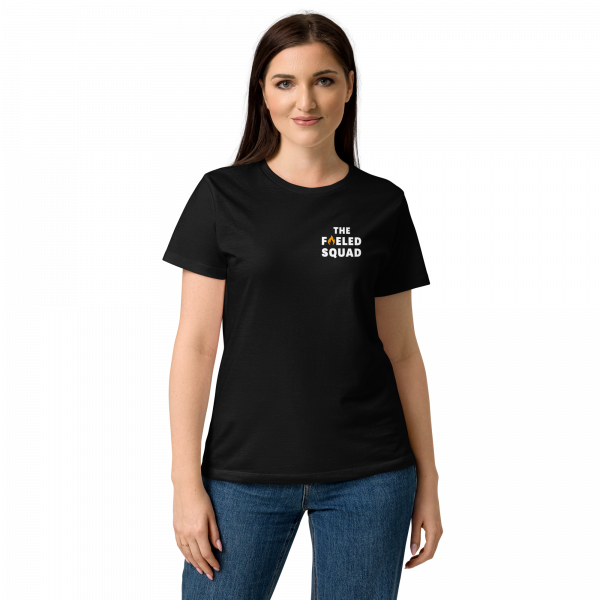 Good Things Take Time-Damen-T-Shirt in der Farbe Schwarz, Frontansicht, am weiblichen Model – Streetwear für Läufer